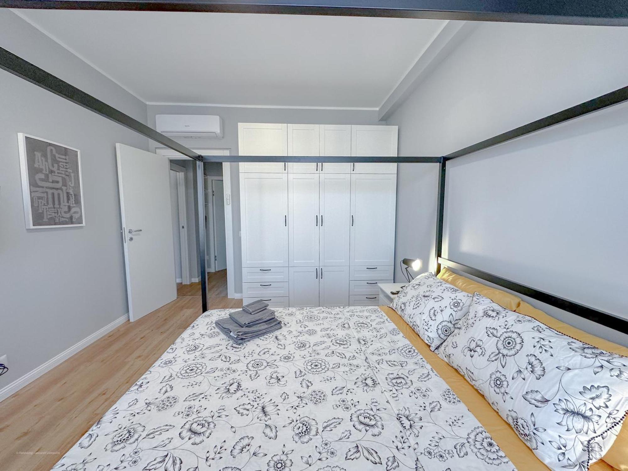 Torre 24 - Luxury Naviglio Suite Milano Exterior foto